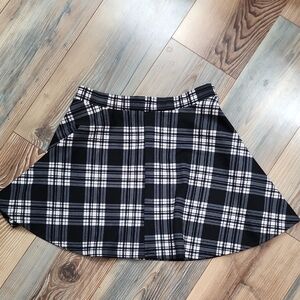 Black and White Plaid A-Line Skirt